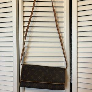 Louis Vuitton Crossbody bag